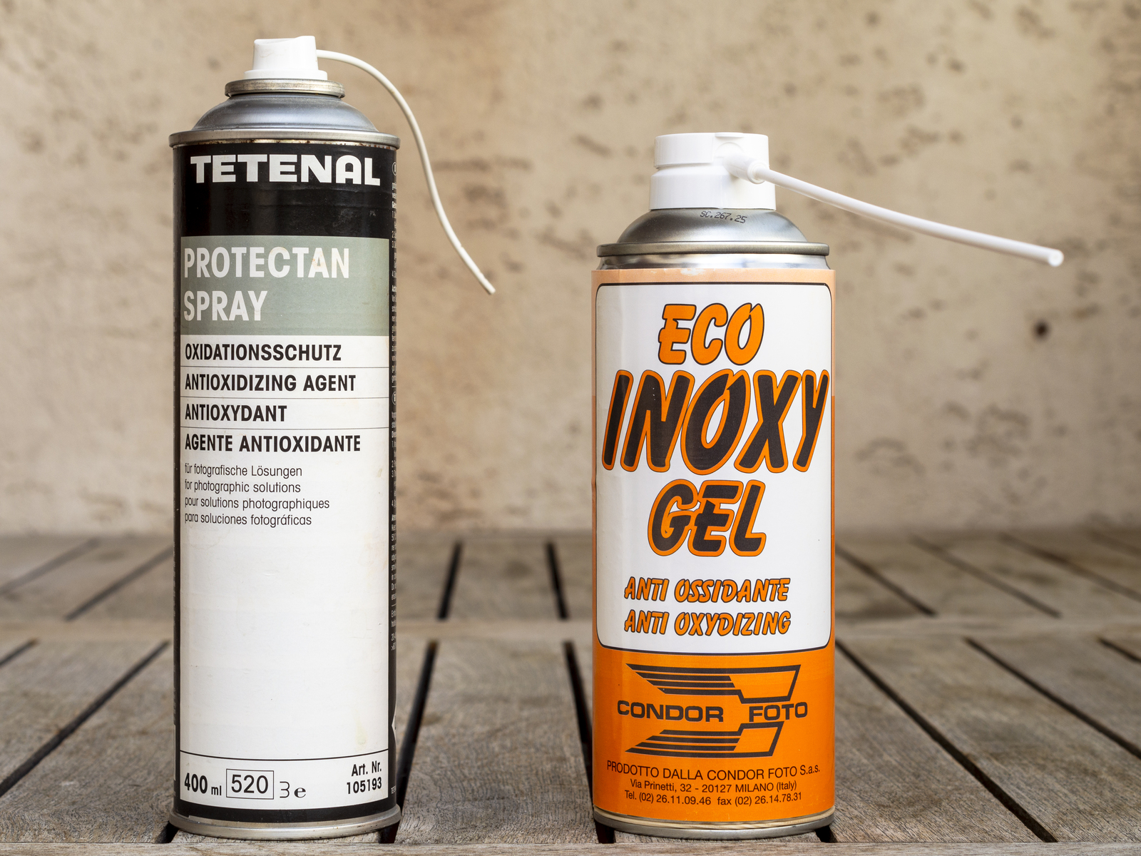 © Martin Frech: Tetenal Protectan (hist.) und Condor Foto Inoxy Gel, jeweils 400-ml-Sprühdosen