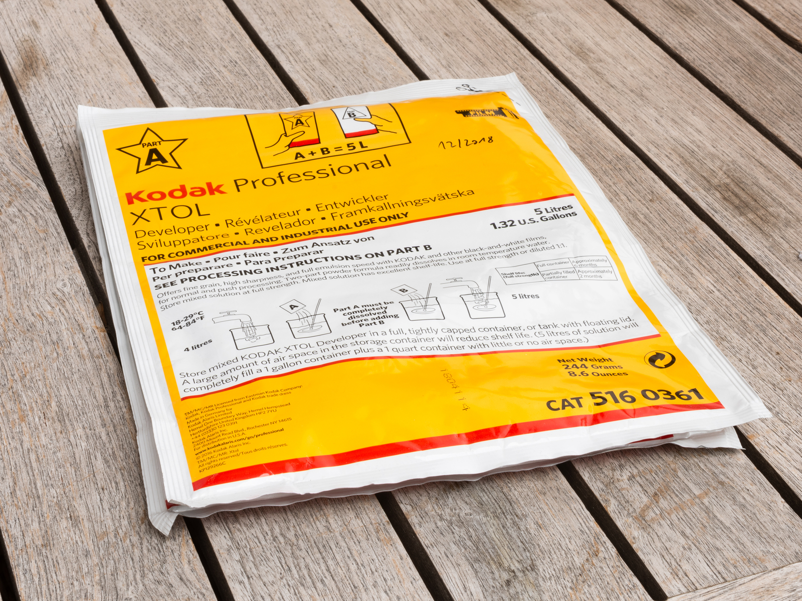 © Martin Frech: Eine Packung Kodak Xtol-Pulver zum Ansatz von 5l. Foto: Martin Frech, 5/2025