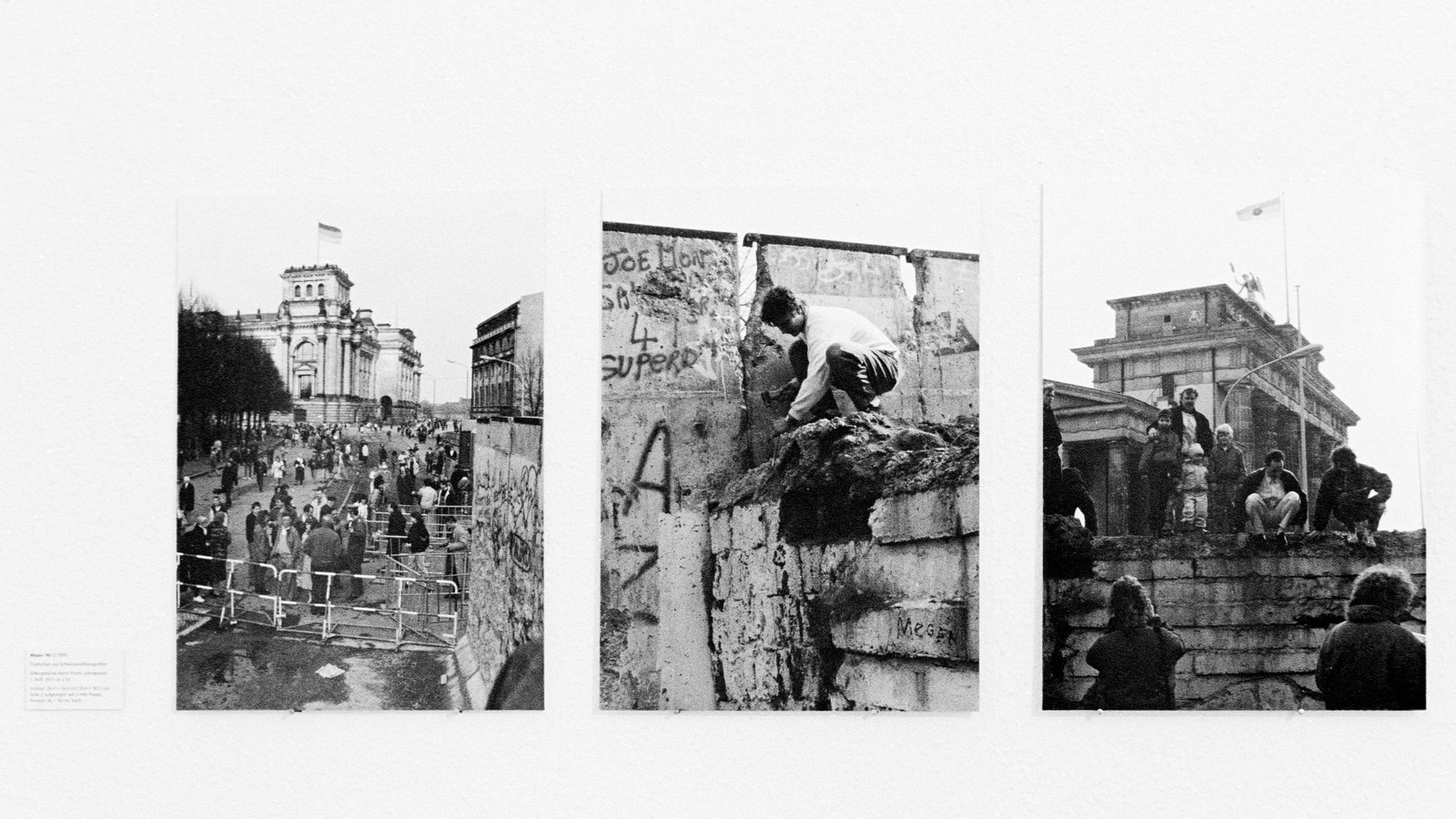 © Martin Frech: Mauer '90 (Triptychon; 1990) | Installationsansicht (M2O, Tübingen; 2013)